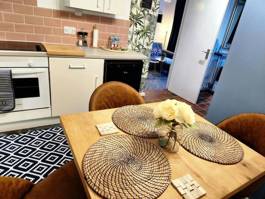 Cosy Hideaway In Nottingham Apartment Ngoại thất bức ảnh